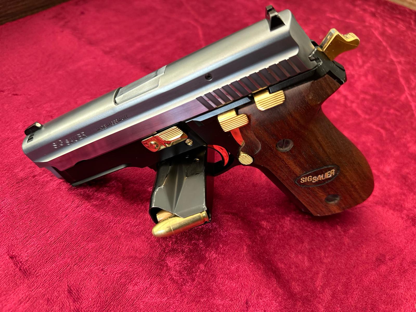 Sig%20Sauer%20P%20229%20Two%20Tone%20SPORT